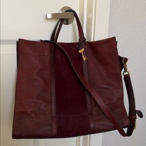Fossil Carmen Leather Tote Bag 👜- Burgundy 💕